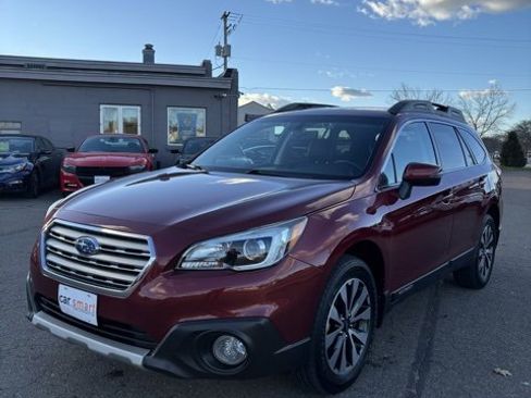 Used 2017 Subaru Outback 2.5i Limited image 3