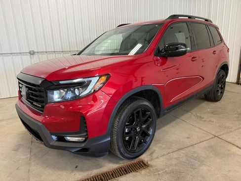 Used 2024 Honda Passport Black Edition image 1
