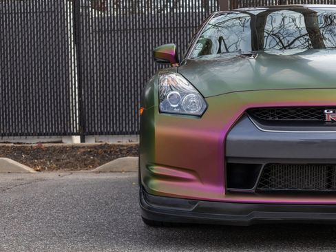 Used 2010 Nissan GT-R Premium image 5