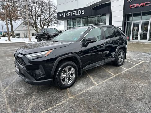 Used 2024 Toyota RAV4 XLE image 1