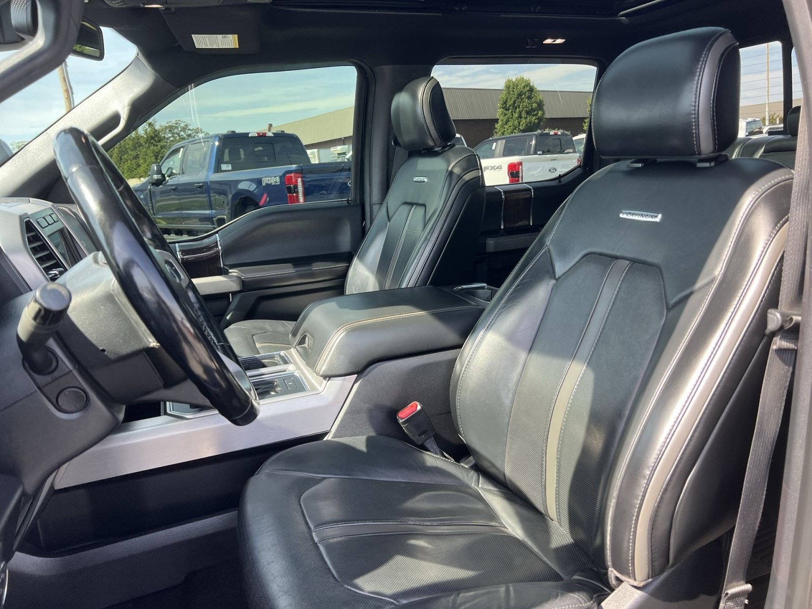 Used 2017 Ford F150 Platinum w/ Equipment Group 701A Luxury AWD/4WD image 13