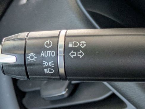 Used 2021 Cadillac CT4 Luxury image 31