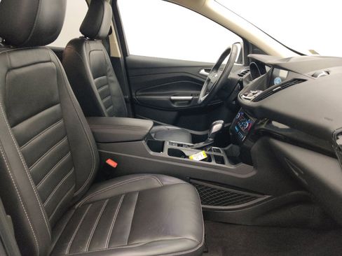 Used 2019 Ford Escape Titanium AWD/4WD image 21
