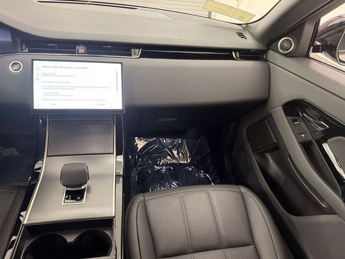 Certified 2026 Land Rover Range Rover Evoque S AWD/4WD image 33
