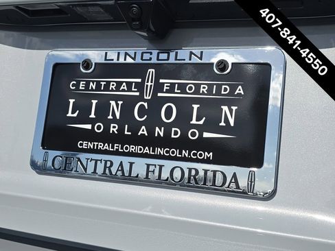 New 2026 Lincoln Navigator L Reserve image 6