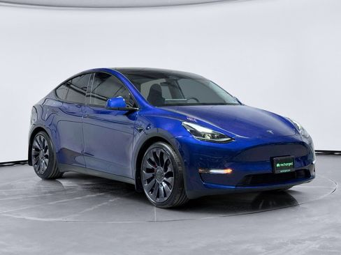 Used 2024 Tesla Model Y Performance AWD/4WD image 4