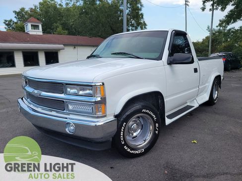 Used 1997 Chevrolet Silverado 1500 2WD Regular Cab image 1