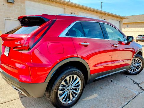 Used 2024 Cadillac XT4 Premium Luxury w/ Active Safety Package FWD image 3