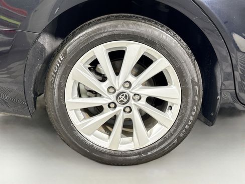 Used 2024 Toyota Camry LE w/ Convenience Package FWD image 33