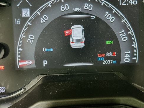 Used 2025 Toyota RAV4 XLE w/ Convenience Package image 19