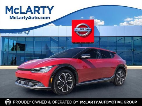 Used 2022 Kia EV6 Wind w/ Wind Technology Package AWD/4WD image 1