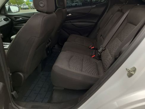 Used 2018 Chevrolet Equinox LT AWD/4WD image 21