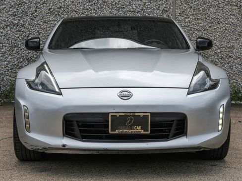 Used 2014 Nissan 370Z Coupe RWD image 4