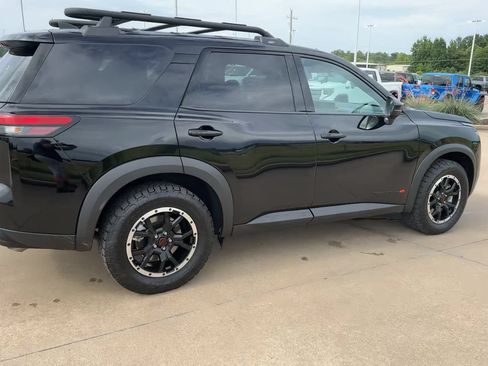Used 2026 Nissan Pathfinder Rock Creek AWD/4WD image 9