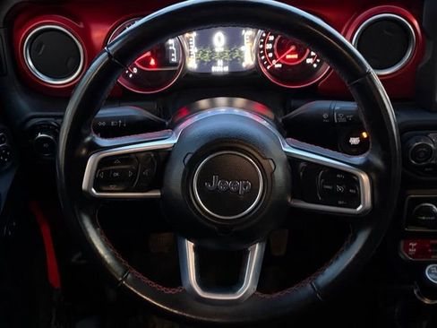 Used 2021 Jeep Wrangler Unlimited Rubicon image 14