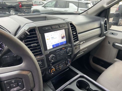 Used 2022 Ford F250 XLT w/ XLT Premium Package image 11