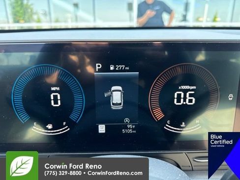 Used 2025 Hyundai Kona SE AWD/4WD image 15
