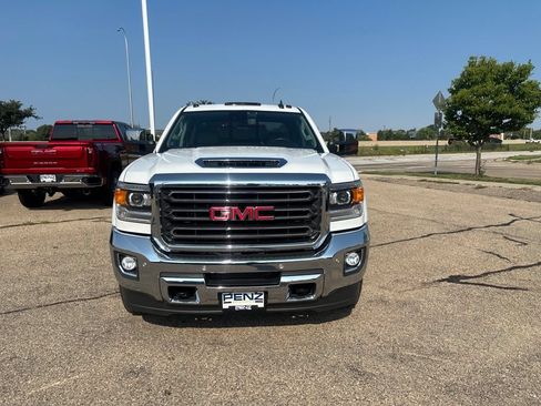 Used 2018 GMC Sierra 3500 SLT w/ Duramax Plus Package AWD/4WD image 2