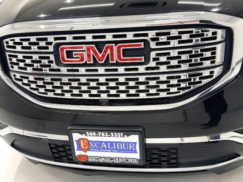 Used 2018 GMC Acadia Denali w/ Technology Package image 14