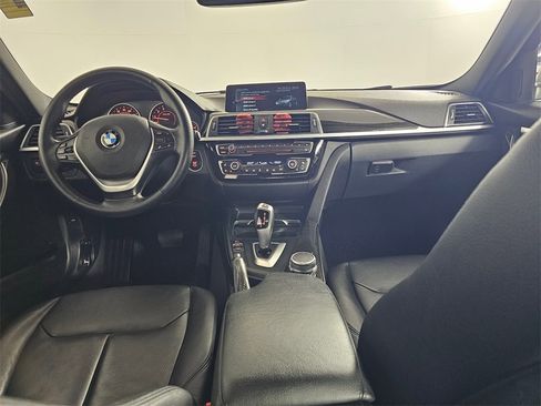 Used 2017 BMW 330i xDrive Sedan image 21