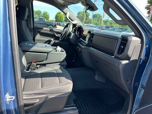 Used 2024 Chevrolet Silverado 1500 LT AWD/4WD image 31