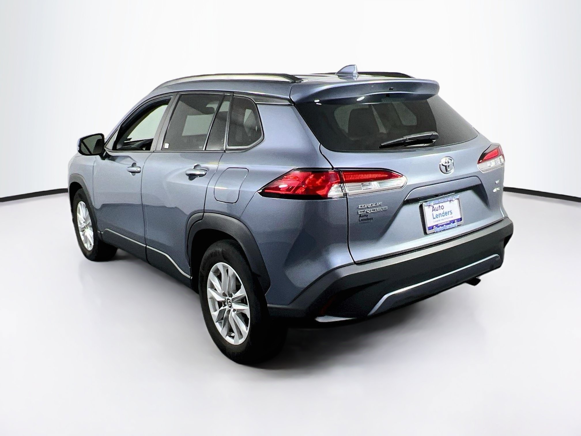 Used 2022 Toyota Corolla Cross LE AWD/4WD image 7