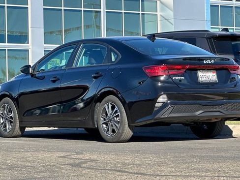 Used 2024 Kia Forte LXS w/ LXS Technology Package image 9