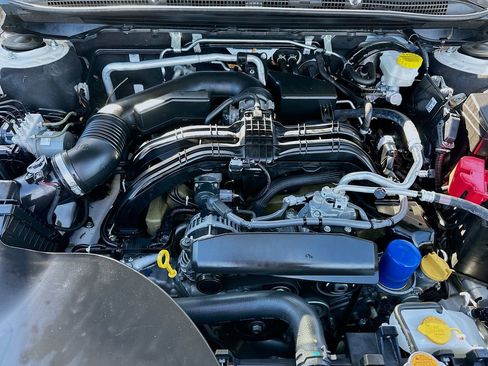 Used 2020 Subaru Outback Premium image 28