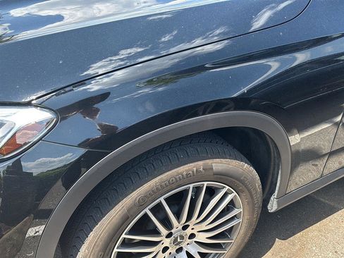 Used 2024 Mercedes-Benz GLC 300 4MATIC image 7