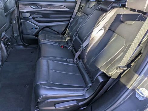 Certified 2022 Jeep Grand Cherokee L Overland AWD/4WD image 27