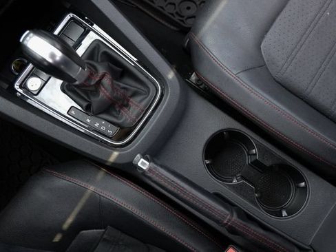 Used 2017 Volkswagen Jetta GLI FWD image 38