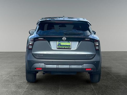 Used 2025 Nissan Kicks S AWD/4WD image 7