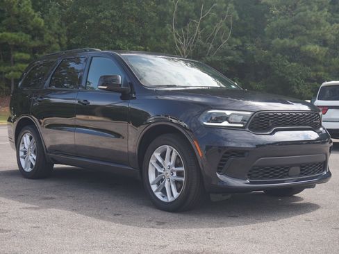 Used 2024 Dodge Durango GT image 11