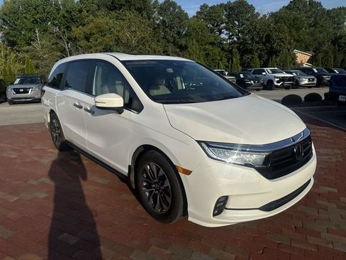 Certified 2024 Honda Odyssey EX-L image 19