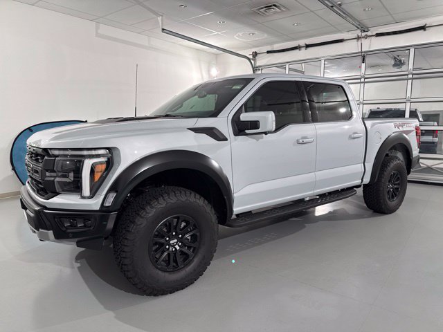 Used 2025 Ford F150 Raptor AWD/4WD image 3