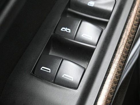 Used 2021 Chevrolet Silverado 1500 LT image 13