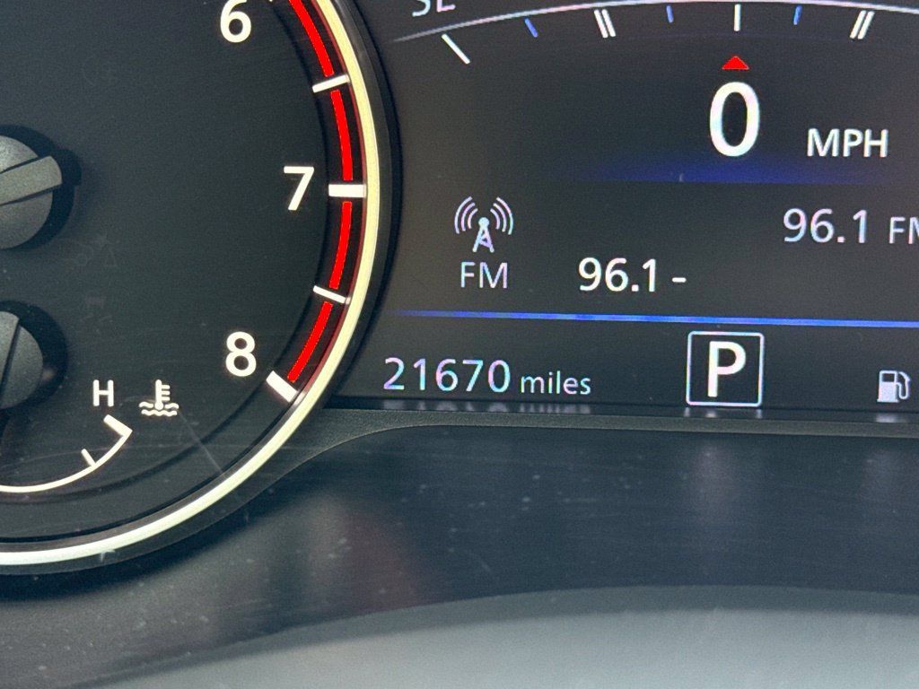 Certified 2024 Nissan Altima 2.0 SR FWD image 18