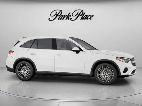 Certified 2026 Mercedes-Benz GLC 300 image 29