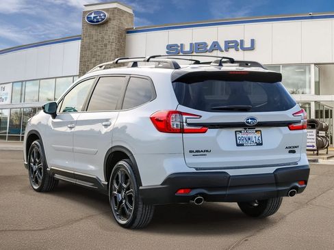 Used 2025 Subaru Ascent Bronze Edition image 2