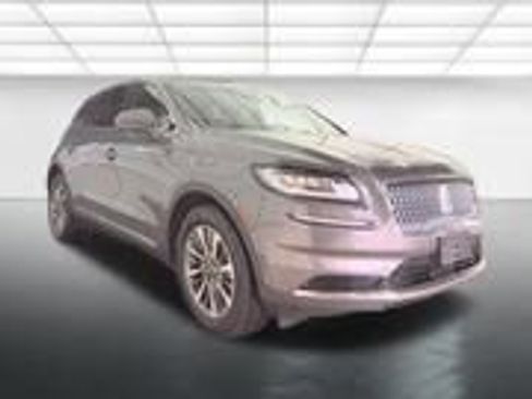Used 2022 Lincoln Nautilus Reserve image 13