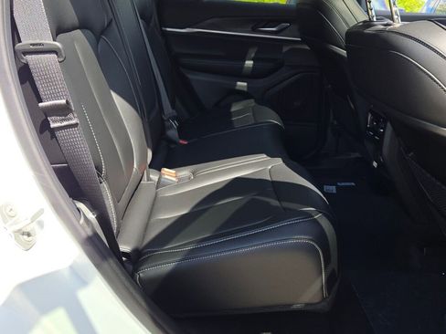 New 2025 Jeep Grand Cherokee Limited w/ MOPAR Finishing Package image 10