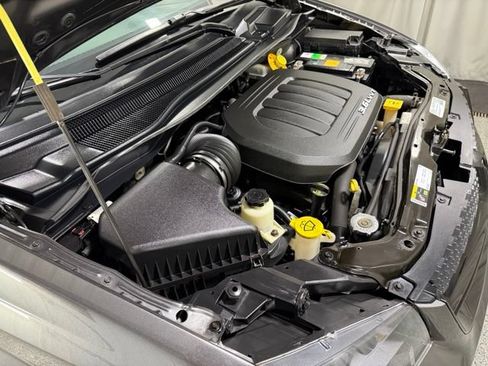 Used 2016 Dodge Grand Caravan SE FWD image 22