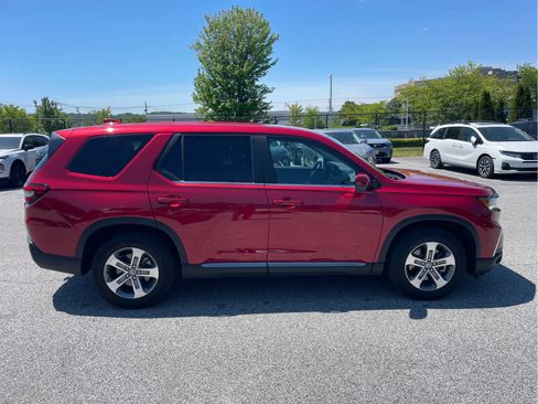 Used 2023 Honda Pilot EX-L image 7
