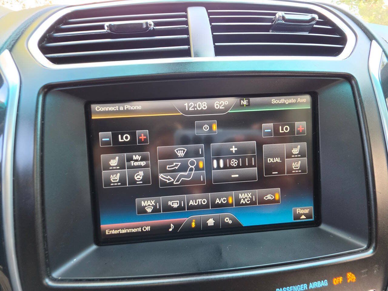 Used 2016 Ford Explorer Platinum AWD/4WD image 35