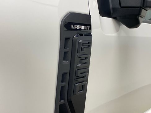 New 2026 Ford F350 Lariat w/ Black Appearance Package image 35