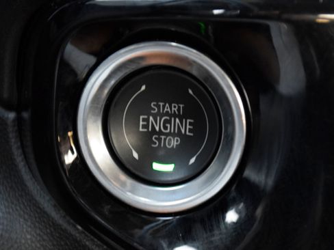 Used 2026 GMC Sierra 1500 SLT AWD/4WD image 14