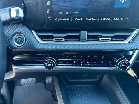 Used 2025 Chevrolet Equinox LT w/ Convenience Package II AWD/4WD image 27