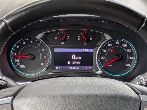 Used 2023 Chevrolet Traverse LT image 27