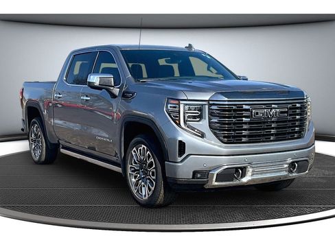 Used 2023 GMC Sierra 1500 Denali Ultimate image 2