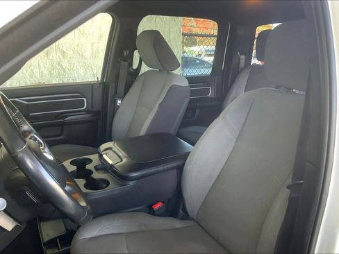 Used 2024 RAM 3500 Big Horn image 7